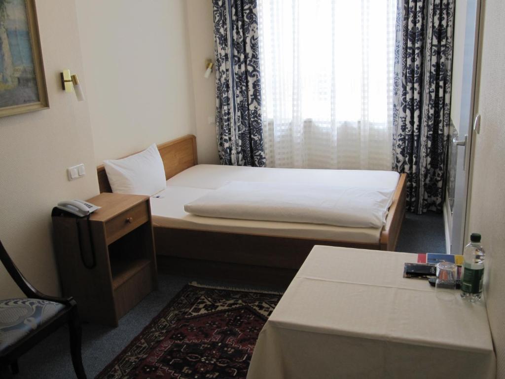 Hotel Pension Fasanenhaus Berlín Habitación foto