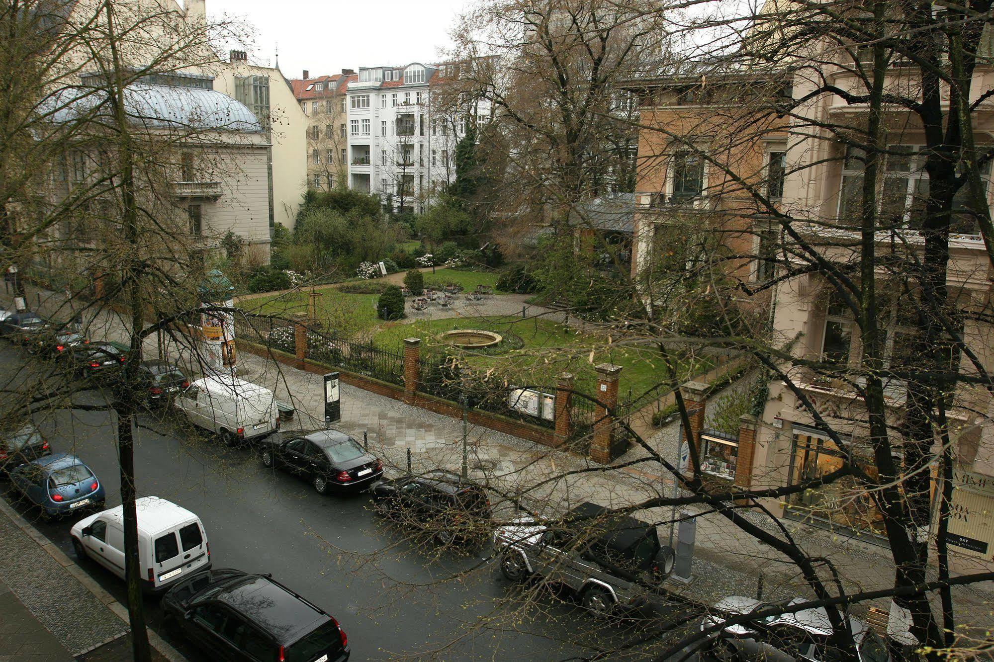 Hotel Pension Fasanenhaus Berlín Exterior foto